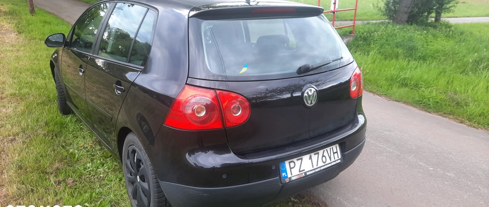 Volkswagen Golf cena 11000 przebieg: 360000, rok produkcji 2007 z Mrągowo małe 172